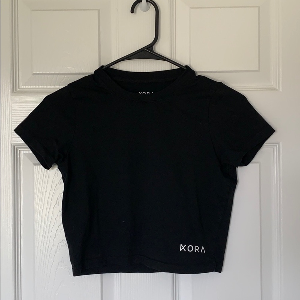 Kora short sleeve crop top